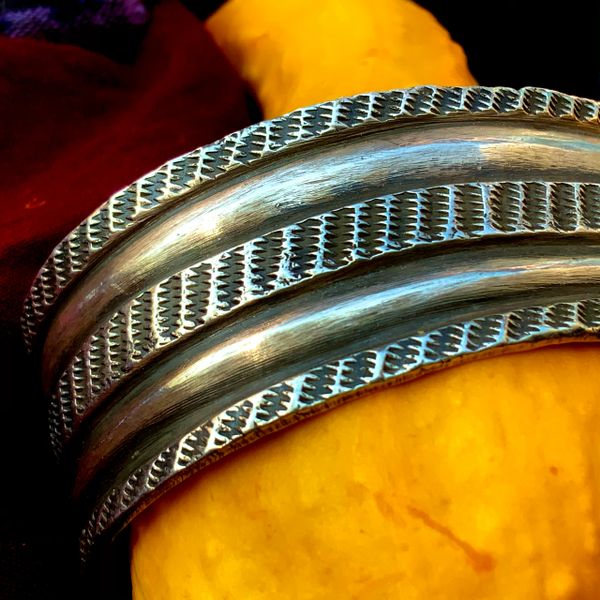 SOLD CONTEMPORARY SAND CAST STEWART BILLIE SAND CAST WIDE HEAVY CHILSELED, CARVED & STAMPED INGOT SILVER CUFF BRACELET