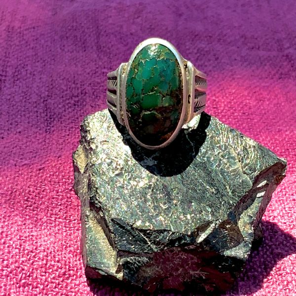 1900s FILED CHISELED INGOT SILVER GREEN TURQUOISE WATERWEBBED OVAL PINKY RING