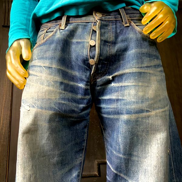 IDEAL FADED LEVIS 501 INDIGO DENIM DISTRESSED JEANS | DEJA VU REFINERY  CORPORATION