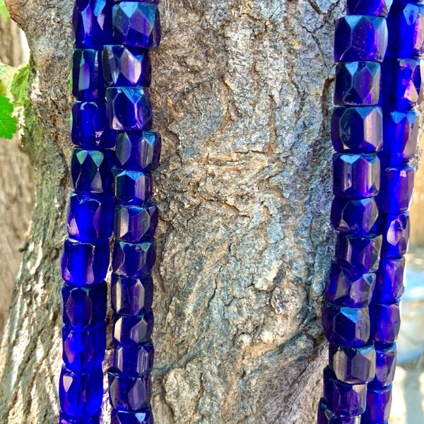SOLD 1800s HUGE ALASKAN TRADED FAMILY STRAND OF RUSSIAN BLUES GLASS FACETED AMERICAN INDIAN ATHABASKAN COBALT BLUE TRADE BEADS NECKLACE