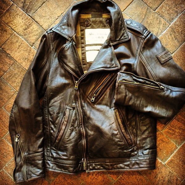 SOLD ABERCROMBIE & FITCH HEAVY BROWN LEATHER BIKER JACKET WITH COTTON FLANNEL LINING & COTTON STUFFING