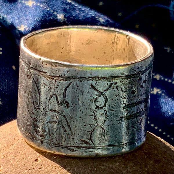 1870s HOLY RELIGIOUS HOPI INGOT SILVER PETROGLYPHS CIGAR BAMD MENS RING