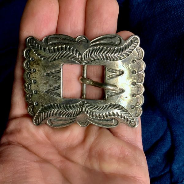 1920s CHISELED INGOT SILVER REPOUSSE BELT BUCKLE OR HAT BAND BUCKLE