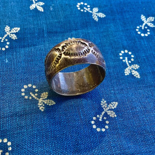 SOLD 1930s SIMPLE STAMPED NAVAJO SILVER BAND RING