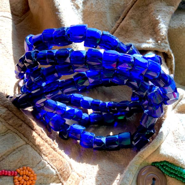 SOLD 1800s ALASKAN NATIVE AMERICAN FUR TRADE BEADS GRADUATED HAND FACETED COBALT RUSSIAN BLUE BOHEMIAN TRADE BEADS