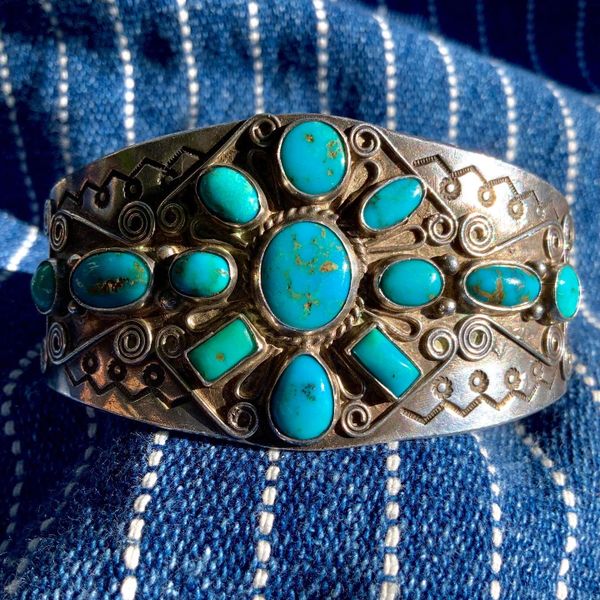 SOLD 1930s ZUNI VERY HEAVY & WIDE STAMPED & APPLIED SILVER WHIRLING LOGS NAVAJO RUG PATTERN WIDE CUFF BRACELET