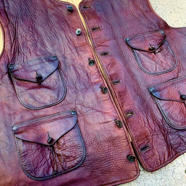 1910s HUMONGOUS HEMINGWAY STYLE CUSTOM MADE LEATHER HUNTING VEST