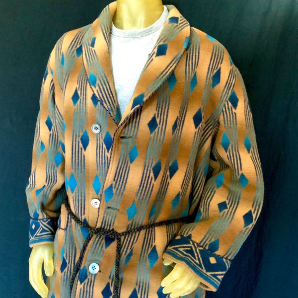 SOLD 1940s MERINO WOOL TAN & TURQUOISE SOUTHWESTERN MENS BATHROBE