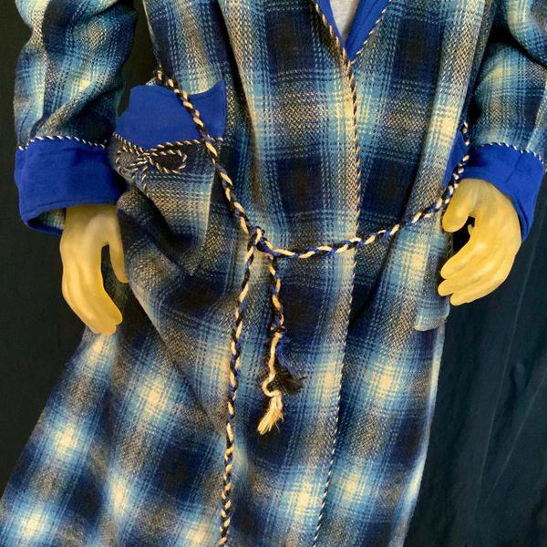 SOLD 1940s SHADOWBOX PLAID BLUE & BLACK MERINO WOOL MENS BATHROBE