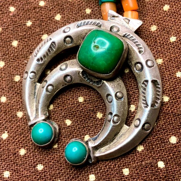 1940s NAJA WITH CERILLOS TURQUOISE ON CORAL, GREASY BLUE & GREEN HEISHI & SILVER BENCH BEADS