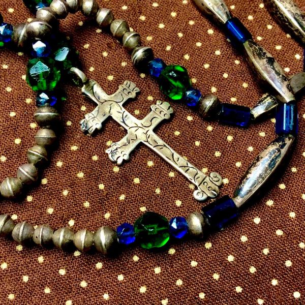 1800s SILVER INGOT PUEBLO CROSS IN SPANISH COLONIAL STYLE WITH VINTAGE & ANTIQUE GLASS TRADE BEADS & SILVER BENCH BEADS