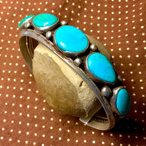 SOLD 1930s PALE BLUE GREEN TURQUOISE ROW CUFF BRACELET WITH HAND PULLED TWISTED INGOT SILVER WORE & SPLIT SHANK