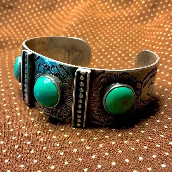 1910s FRED HARVEY ERA PALE GREEN DOMED TURQUOISE WIDE STAMPED EARLY INGOT SILVER CUFF BRACELET