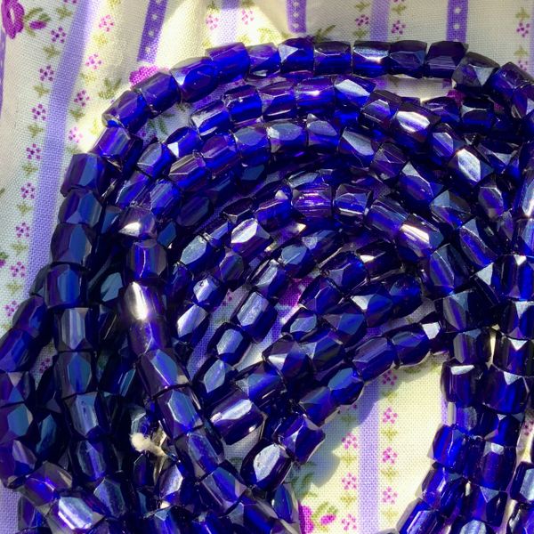 PRISTINE ALASKAN NATIVE AMERICAN TRADE BEADS STRAND NECKLACE COBALT BLUE RUSSIAN BLUES