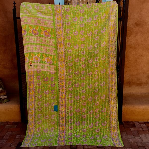 VINTAGE SARI QUILT 41