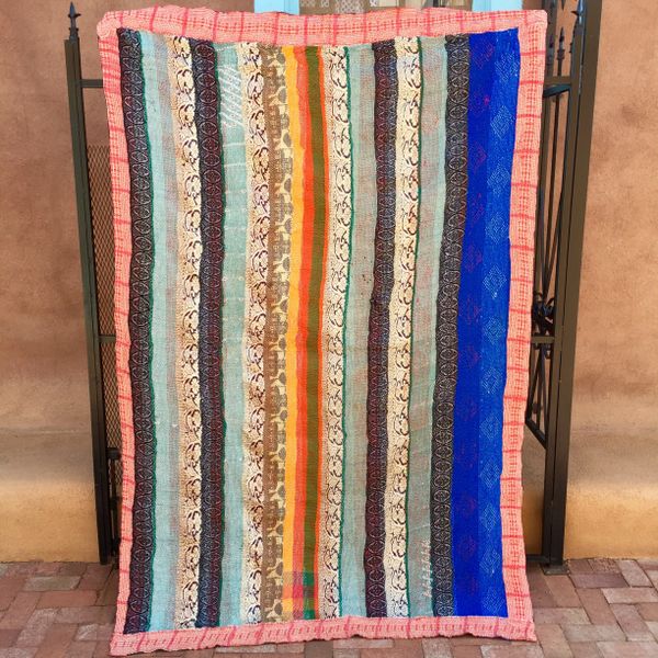 VINTAGE SARI QUILT 46