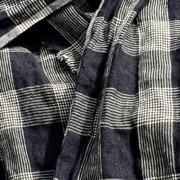 BLACK & WHITE PLAID LINEN SCARF