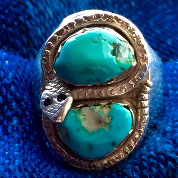 SOLD 1940s BLUE KINGMAN TURQUOISE with QUARTZ CRYSTAL SNAKE SILVER DAN SIMPLICIO RING