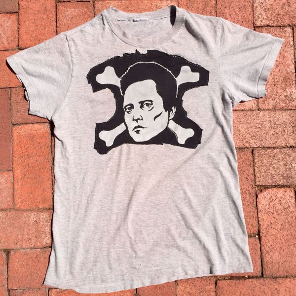 SOLD 1990s THIN SOFT VERY WORN CHRISTOPHER WALKEN SKULL & CROSSBONES TSHIRT