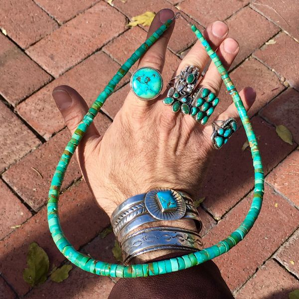 SOLD 1970s HEISHI GREEN & CARIBBEAN BLUE TURQUOISE HAND ROLLED NECKLACE
