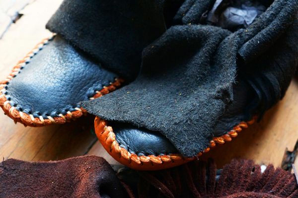 ELK & BUFFALO AMERICAN HANDMADE MOCCASIANS SLIPPERS