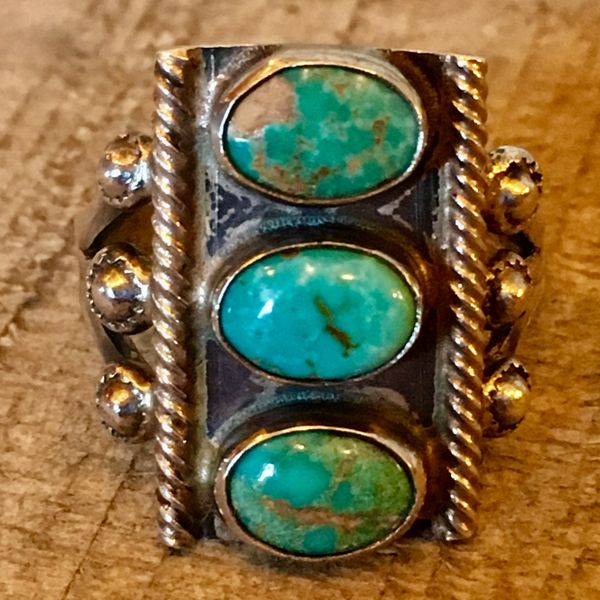 SOLD 1920s STOPLIGHT OVAL BLUENANS GREEN TURQUOISE ROPE SILVER RING