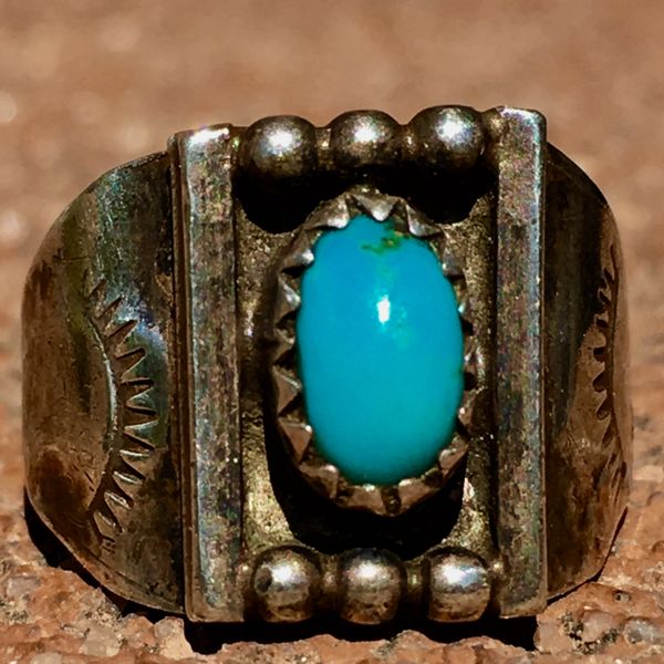 SOLD 1920s ITTY BITTY SIDE SHIELD SILVER RING