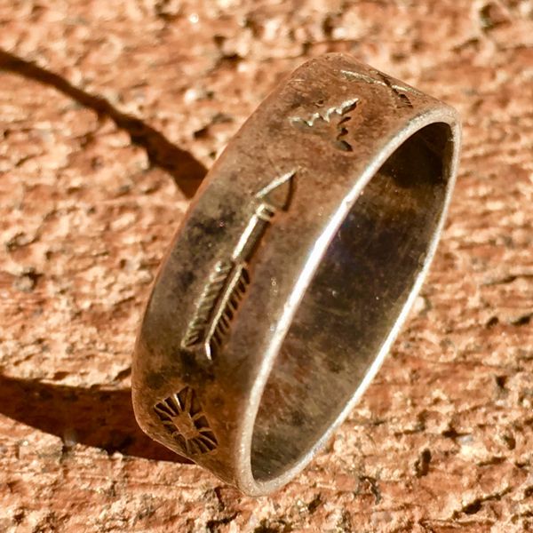 SOLD 1920s SNAKE & ARROWS STAMPED SILVER BAND RING