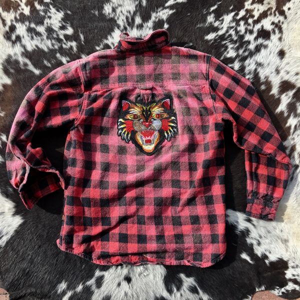 OLD WESTERN ELECTRIC PATCH, 100 YEAR OLD BUTTONS, RED, PINK & BLACK PLAID FADED & ASIAN CAT PATCH THICK FLANNEL PLAID SHIRT JACKET