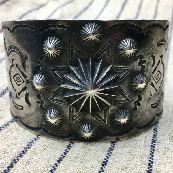 SOLD 1920s REPOUSSE’ SILVER FLEUR DE LIS ARROWS WIDE LARGE WRIST CUFF BRACELET