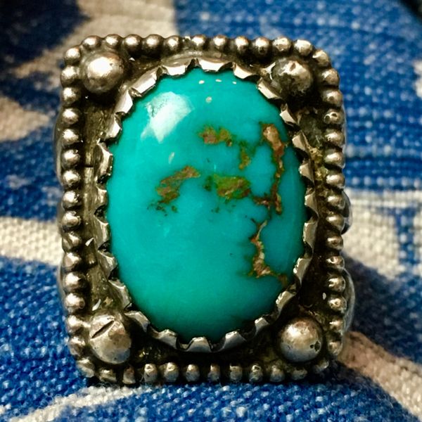 SOLD 1920s INGOT SILVER & GEM QUALITY BLUE OVAL TURQUOISE PINKY RING FRAMED IN DOTS