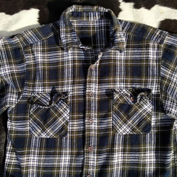 1990s THICK SOFT COTTON PLAID FLANNEL WHITE, BLACK & OLIVE SHIRT XXL