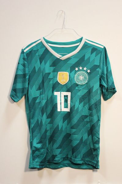 GERMANY Green 4 Stars, OZIL #10 DEUTSCHER... Logo FIFA World Cup JERSEY Set : T-SHIRT & PANTS