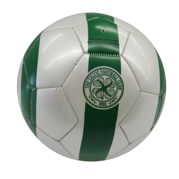 CELTIC F.C. / SCOTTISH PREMIERSHIP , SCOTLAND / WHITE - GREEN SOCCER BALL SIZE 5.. NEW AND IN A PACKAGE