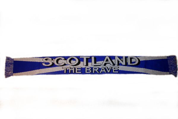 SCOTLAND "THE BRAVE" COUNTRY FLAG THICK SCARF .. SIZE : 56" INCHES LONG X 6" INCHES WIDE , 100% POLYESTER HIGH QUALITY .. NEW