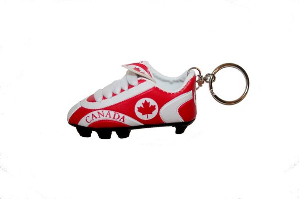 CANADA COUNTRY FLAG SHOE CLEAT KEYCHAIN .. NEW AND IN A PACKAGE