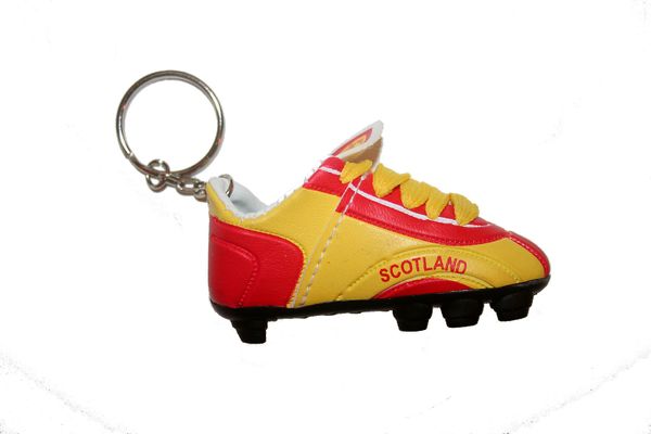 SCOTLAND RED YELLOW SHOE CLEAT KEYCHAIN .. NEW AND IN A PACKAGE
