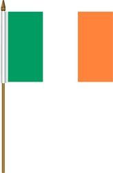 IRELAND 4" X 6" INCHES MINI COUNTRY STICK FLAG BANNER WITH STICK STAND ON A 10 INCHES PLASTIC POLE .. NEW AND IN A PACKAGE