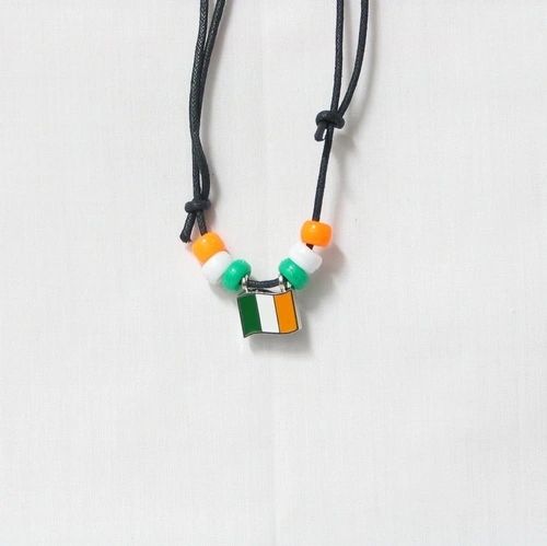 IRELAND COUNTRY FLAG SMALL METAL NECKLACE CHOKER .. NEW AND IN A PACKAGE