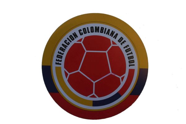 COLOMBIA FEDERACION COLOMBIANA DE FUTBOL FIFA SOCCER WORLD CUP CAR MAGNET .. HIGH QUALITY .. NEW AND IN A PACKAGE
