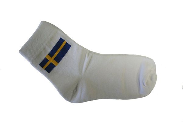 SWEDEN WHITE COUNTRY FLAG DRESS SOCKS .. HIGH QUALITY .. NEW AND IN A PACKAGE