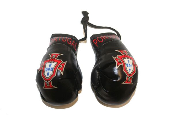 PORTUGAL BLACK FPF LOGO FIFA WORLD CUP MINI BOXING GLOVERS .. HIGH QUALITY .. NEW AND IN A PACKAGE