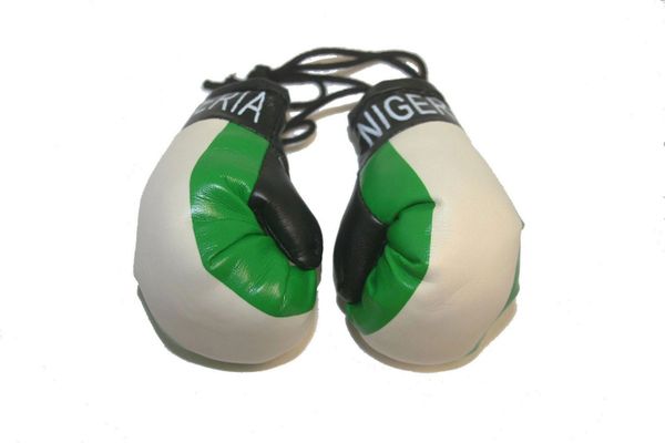 NIGERIA COUNTRY FLAG MINI BOXING GLOVERS .. HIGH QUALITY .. NEW AND IN A PACKAGE