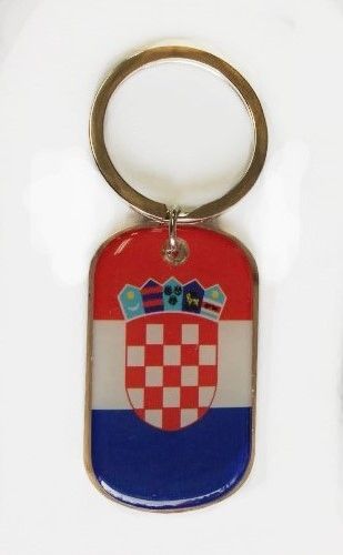 CROATIA COUNTRY FLAG METAL KEYCHAIN .. NEW AND IN A PACKAGE