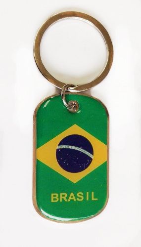 BRASIL COUNTRY FLAG METAL KEYCHAIN .. NEW AND IN A PACKAGE