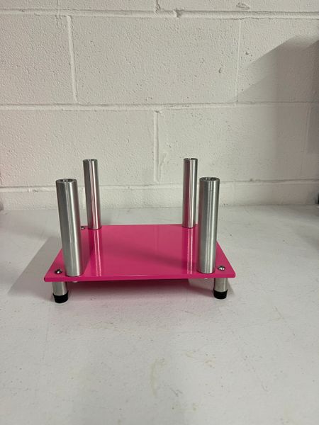 Pink Wedger Stand
