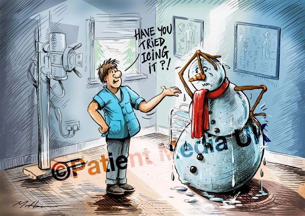 Snowman Christmas Card (Pack of 25) *FREE UPGRADE TO FASTER POSTAGE*