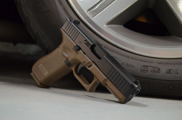 Glock 17 Gen 5 9mm Glock fde G5 X-Werks Cerakote Arizona Phoenix