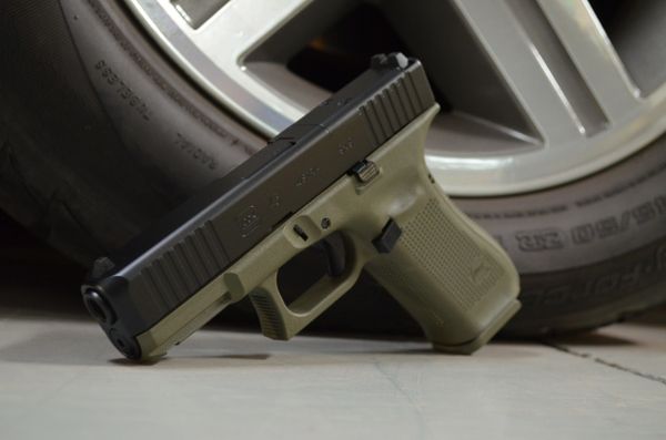 Glock 19 Gen5 Battlefield Green 9mm Pistol, (3)-15Rd Magazines