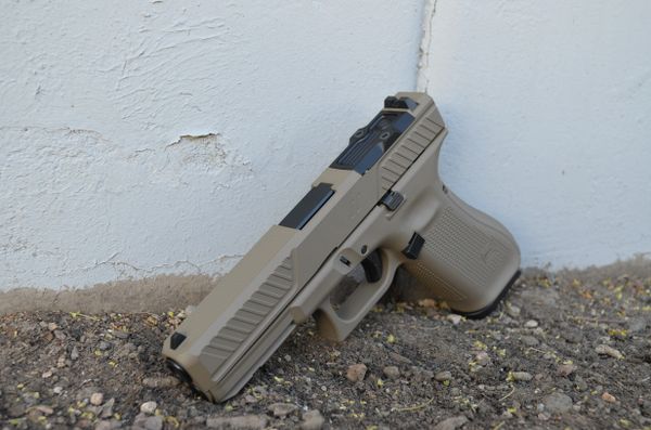 Glock 17 Gen 5 9mm Glock fde G5 X-Werks Cerakote Arizona Phoenix